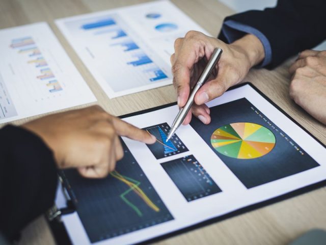 Expert Tips For Choosing The Right Business Plans Consultant