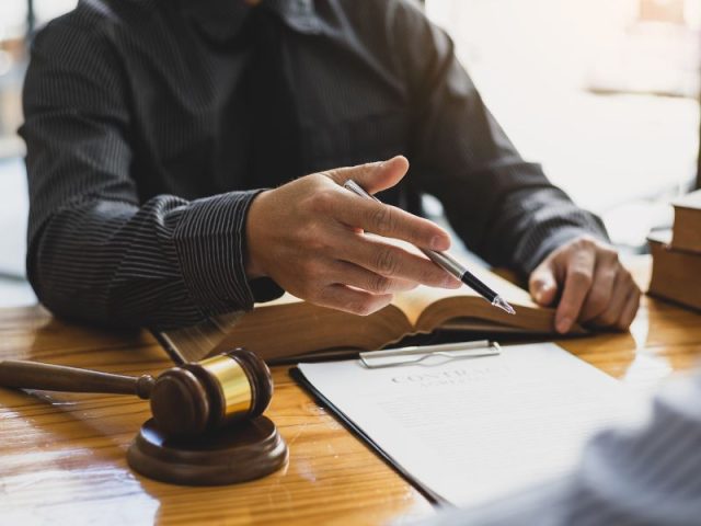 How Small Business Legal Services Can Save You from Mistakes