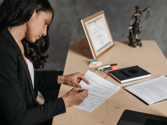 How Small Business Legal Services Can Save From Mistakes