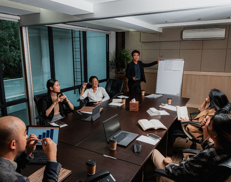 SPY: Earnings & Rate Uncertainty – Options To Navigate